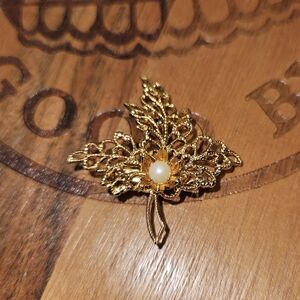 Vintage Gold Leaf Brooch Pearl Accent